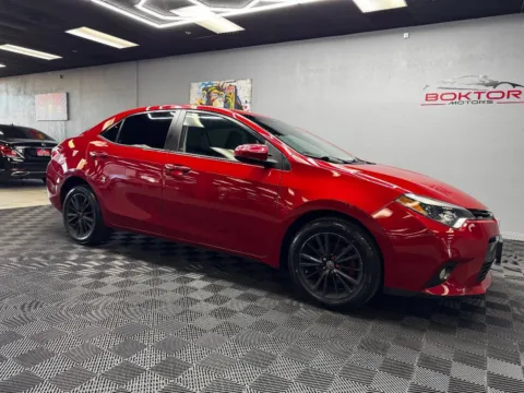 Red 2016 Toyota Corolla LE Plus 4dr Sedan for sale in Las Vegas, NV