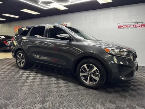 Photos of 2020 Kia Sorento LX V6 4dr SUV for sale in Las Vegas, NV at Boktor Motors