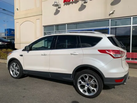 More photos of 2015 Ford Escape Titanium at Star Auto Sales, CT