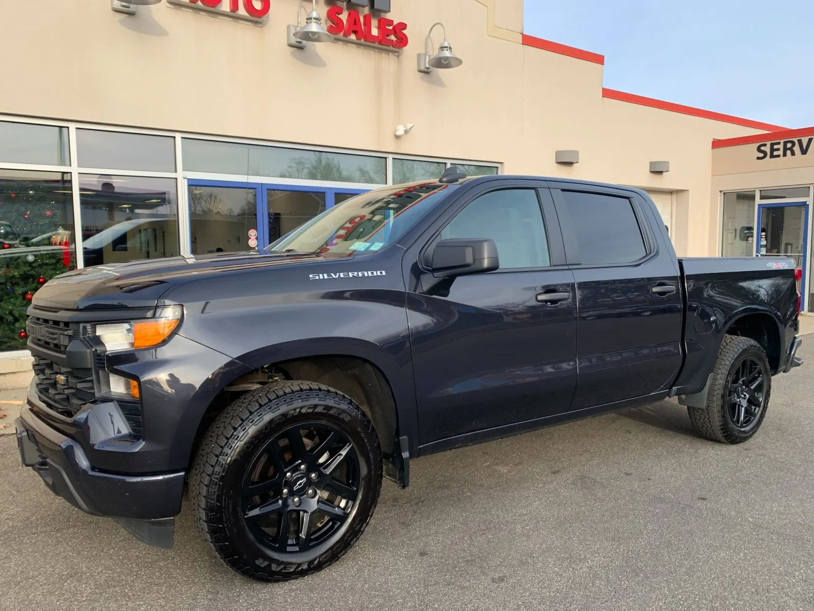 2023 Chevrolet Silverado 1500 Custom's photo