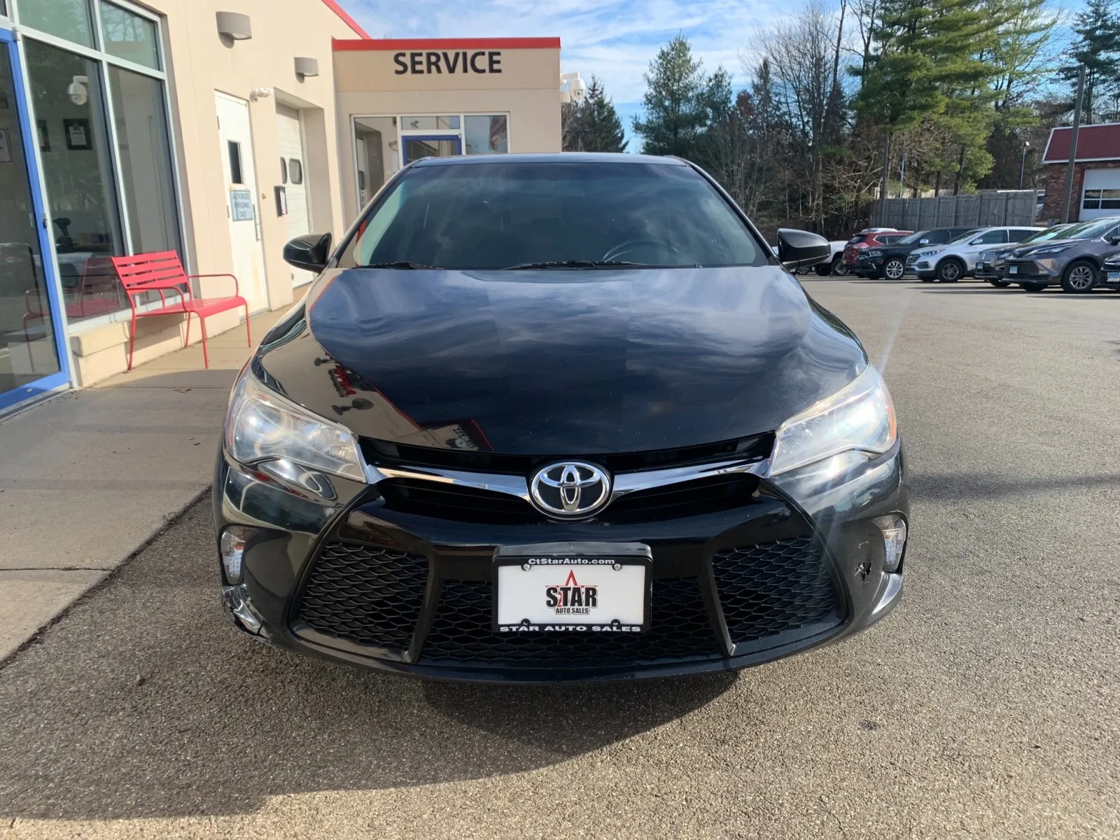 Black 2017 Toyota Camry SE for sale in Meriden, CT