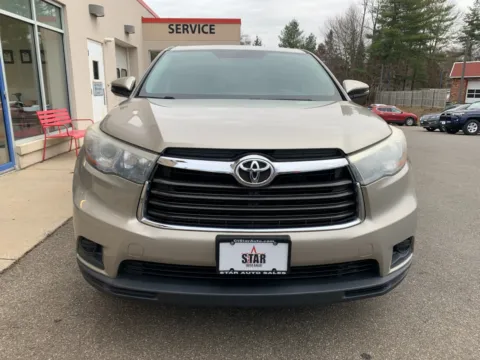 Photos of 2015 Toyota Highlander LE for sale in Meriden, CT at Star Auto Sales