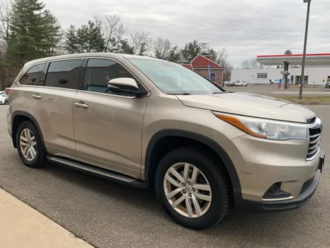 Another view of 2015 Toyota Highlander LE for sale in Meriden, CT at Star Auto Sales