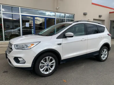White 2017 Ford Escape SE for sale in Meriden, CT