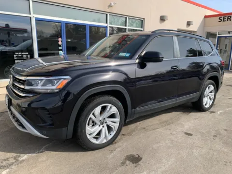 Black 2022 Volkswagen Atlas 3.6L V6 SE w/Technology for sale in Meriden, CT