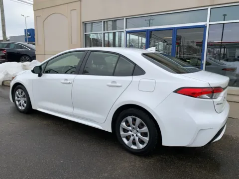 More photos of 2020 Toyota Corolla LE at Star Auto Sales, CT