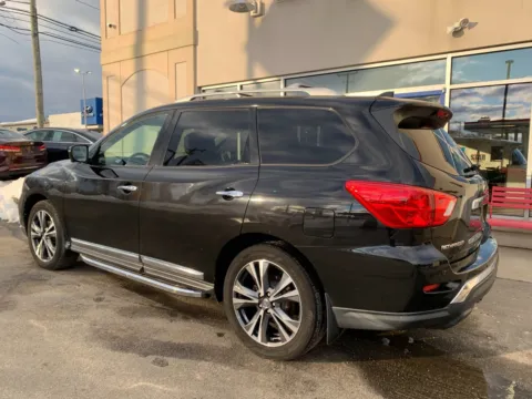 More photos of 2019 Nissan Pathfinder Platinum at Star Auto Sales, CT