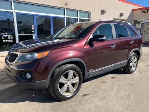 Red 2013 Kia Sorento EX for sale in Meriden, CT
