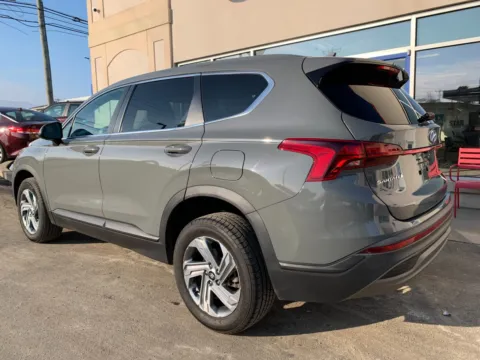 More photos of 2021 Hyundai Santa Fe SE at Star Auto Sales, CT