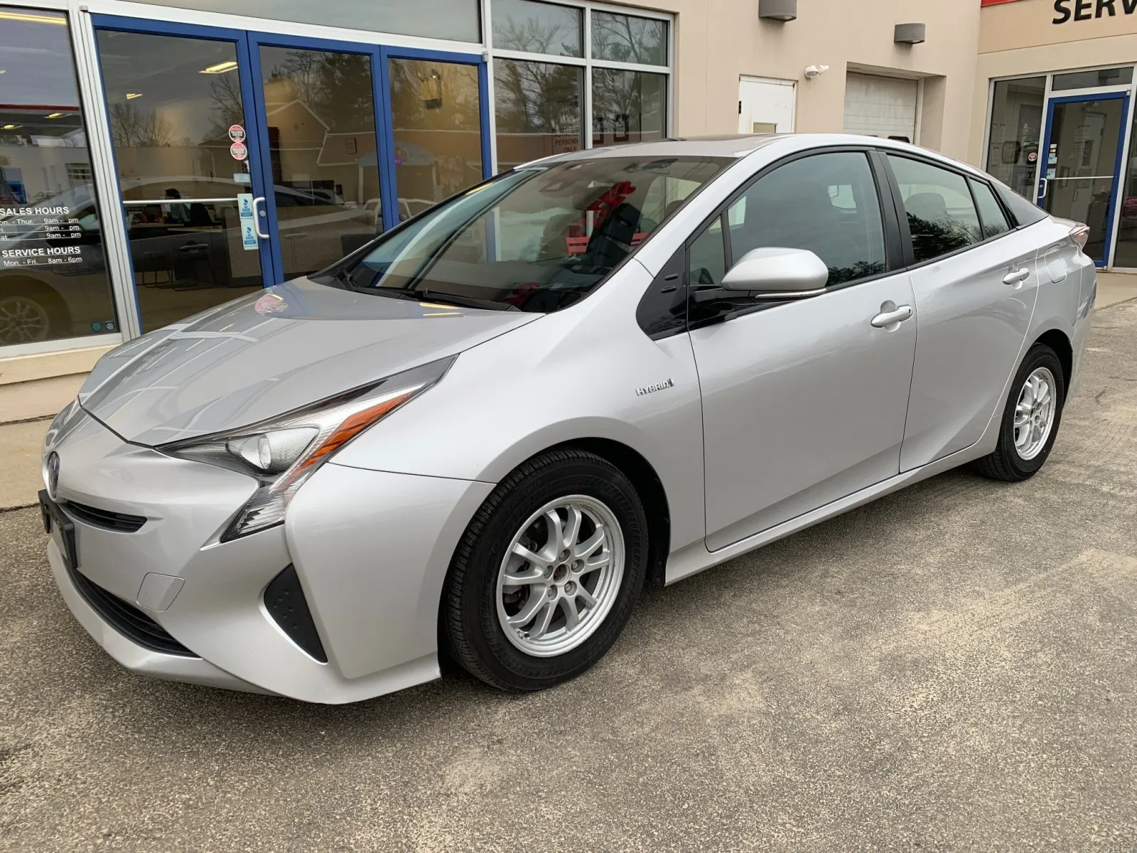 Silver 2017 Toyota Prius Four for sale in Meriden, CT