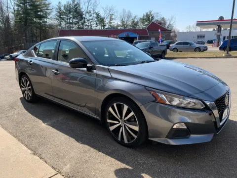 Another view of 2022 Nissan Altima 2.5 SR for sale in Meriden, CT at Star Auto Sales