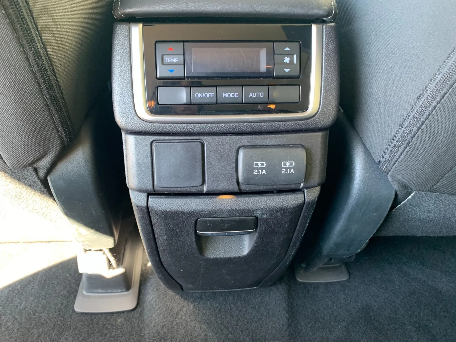 2019 Subaru Ascent Premium - Photo 32