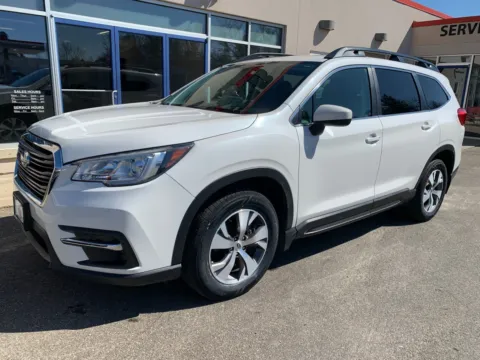White 2019 Subaru Ascent Premium for sale in Meriden, CT