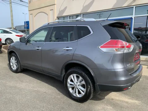 More photos of 2016 Nissan Rogue SV at Star Auto Sales, CT