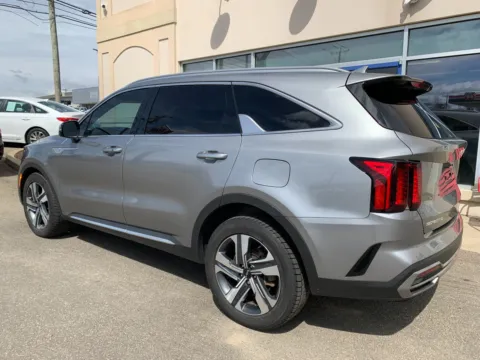 More photos of 2023 Kia Sorento Hybrid EX at Star Auto Sales, CT