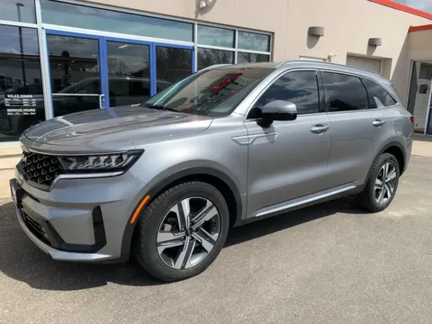 Silver 2023 Kia Sorento Hybrid EX for sale in Meriden, CT