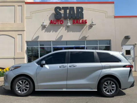 More photos of 2022 Toyota Sienna XLE at Star Auto Sales, CT