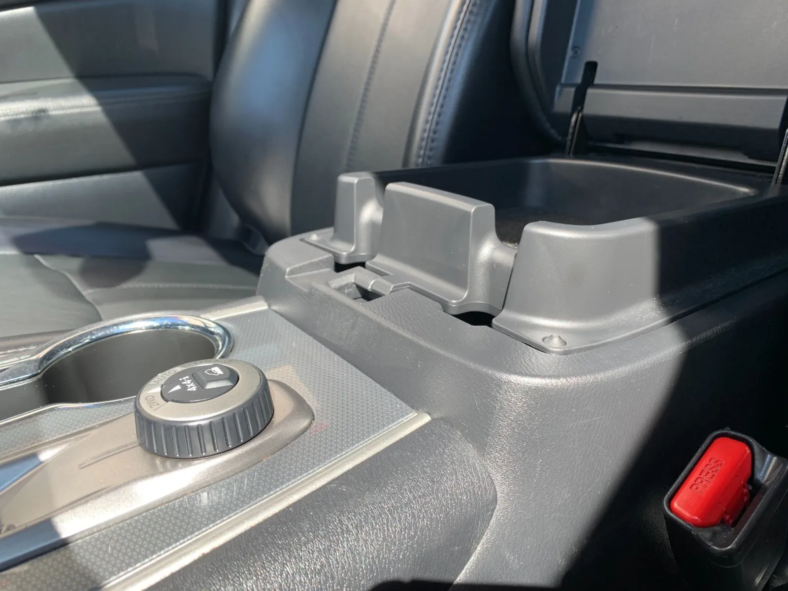 2020 Nissan Pathfinder SL - Photo 23