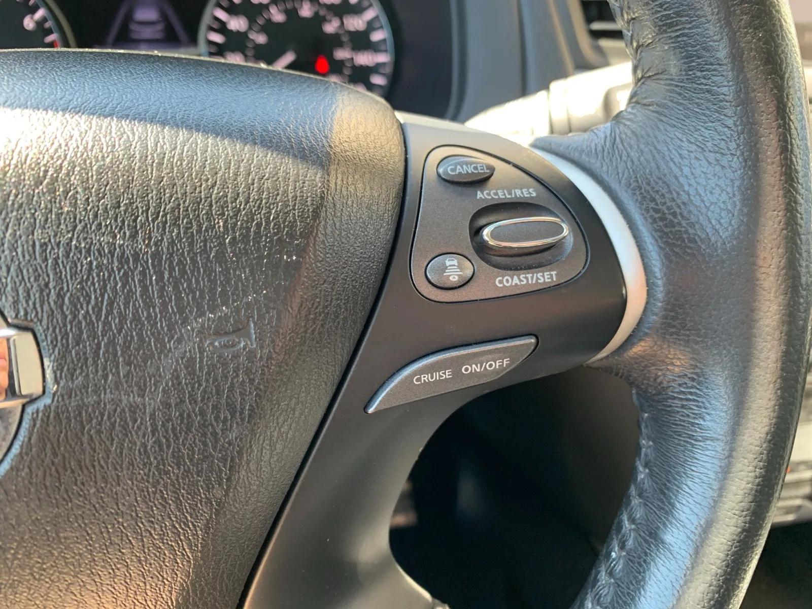 2020 Nissan Pathfinder SL - Photo 18