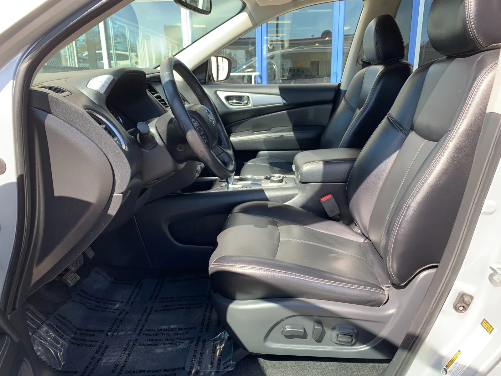 2020 Nissan Pathfinder SL - Photo 11
