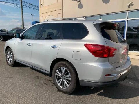 More photos of 2020 Nissan Pathfinder SL at Star Auto Sales, CT