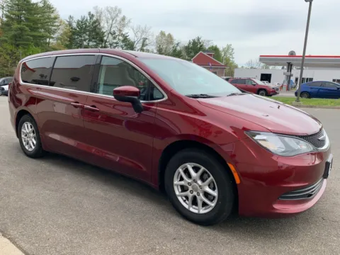 Another view of 2017 Chrysler Pacifica Touring for sale in Meriden, CT at Star Auto Sales