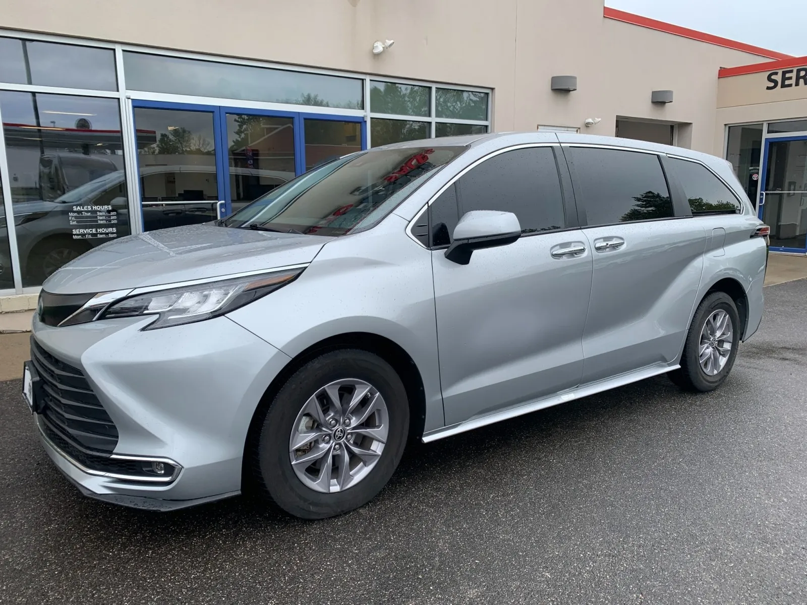 2022 Toyota Sienna's photo