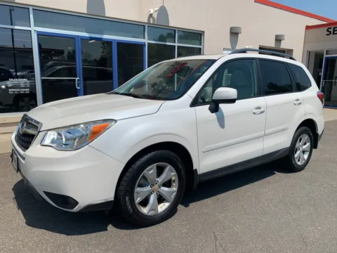 White 2015 Subaru Forester 2.5i Premium for sale in Meriden, CT