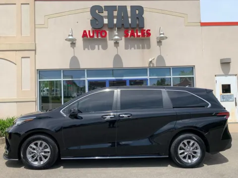 More photos of 2022 Toyota Sienna XLE at Star Auto Sales, CT
