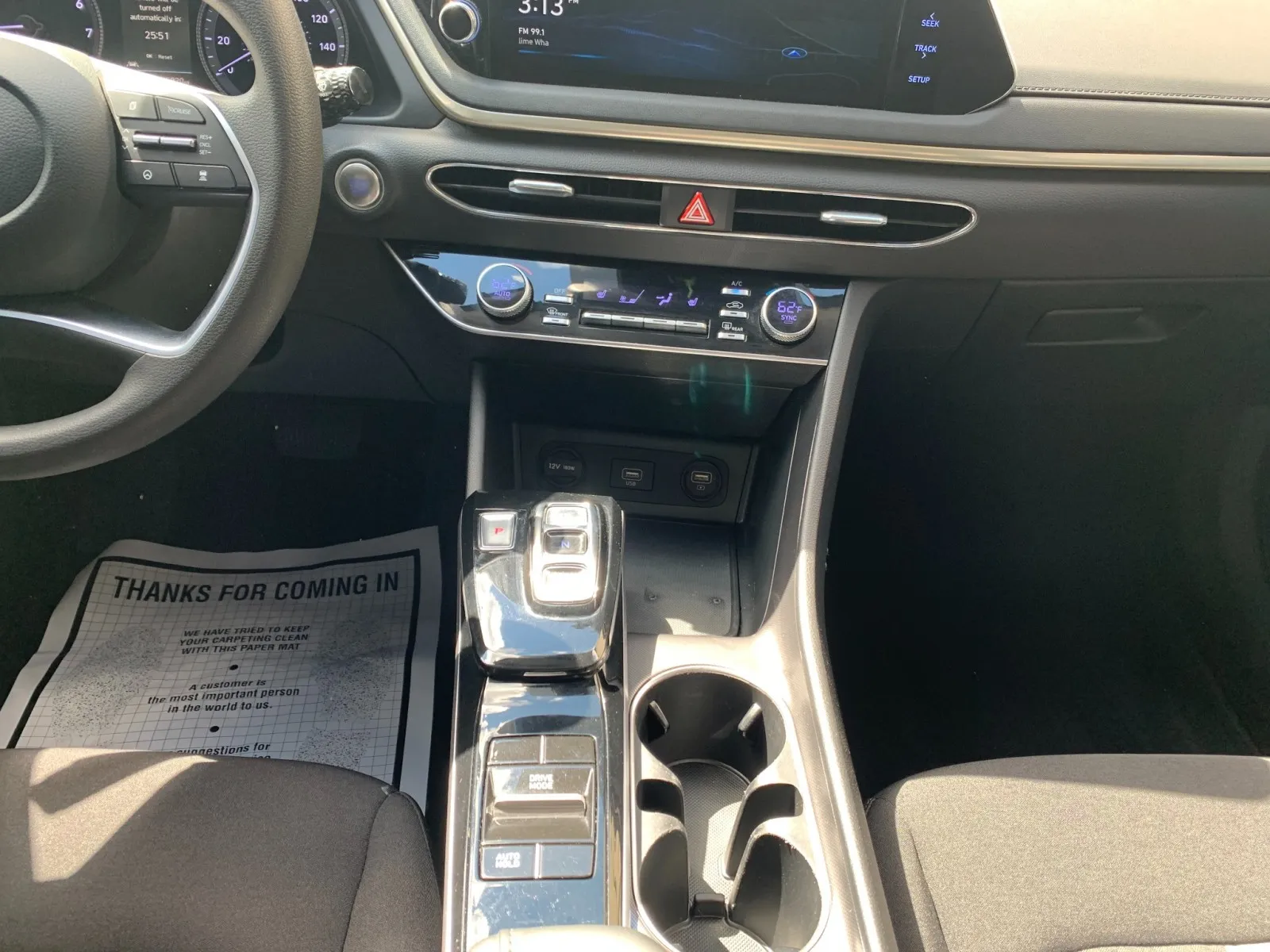 Hyundai Sonata photo 24