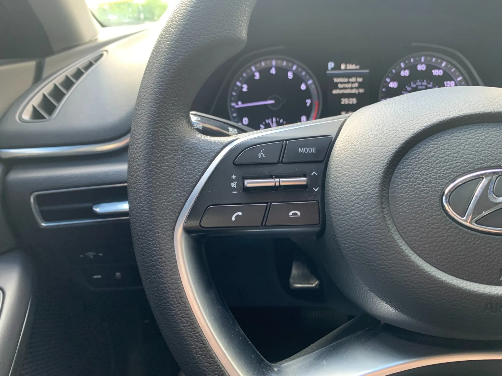 Hyundai Sonata photo 26