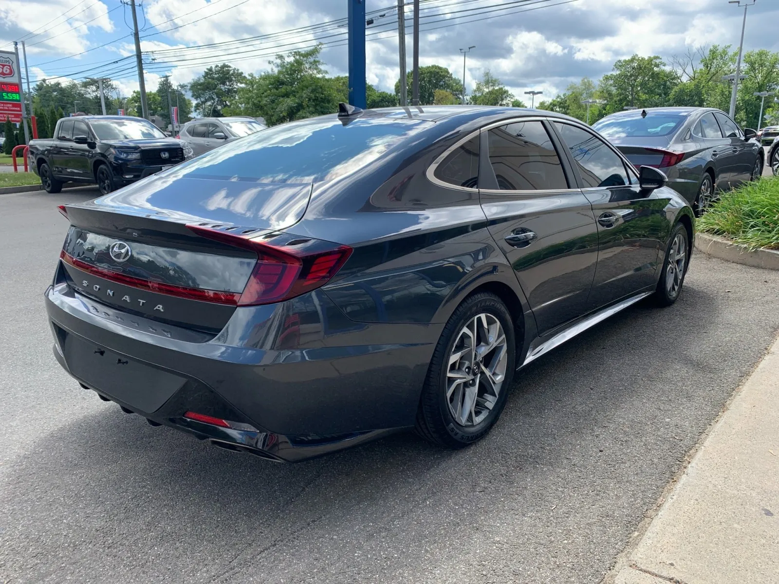 Hyundai Sonata photo 7