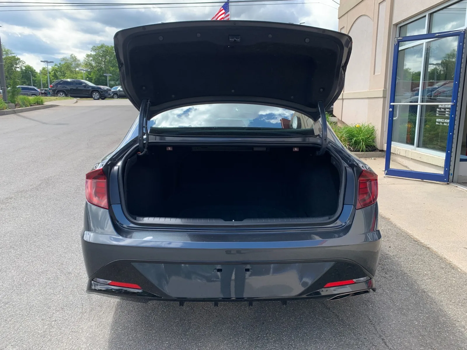 Hyundai Sonata photo 8