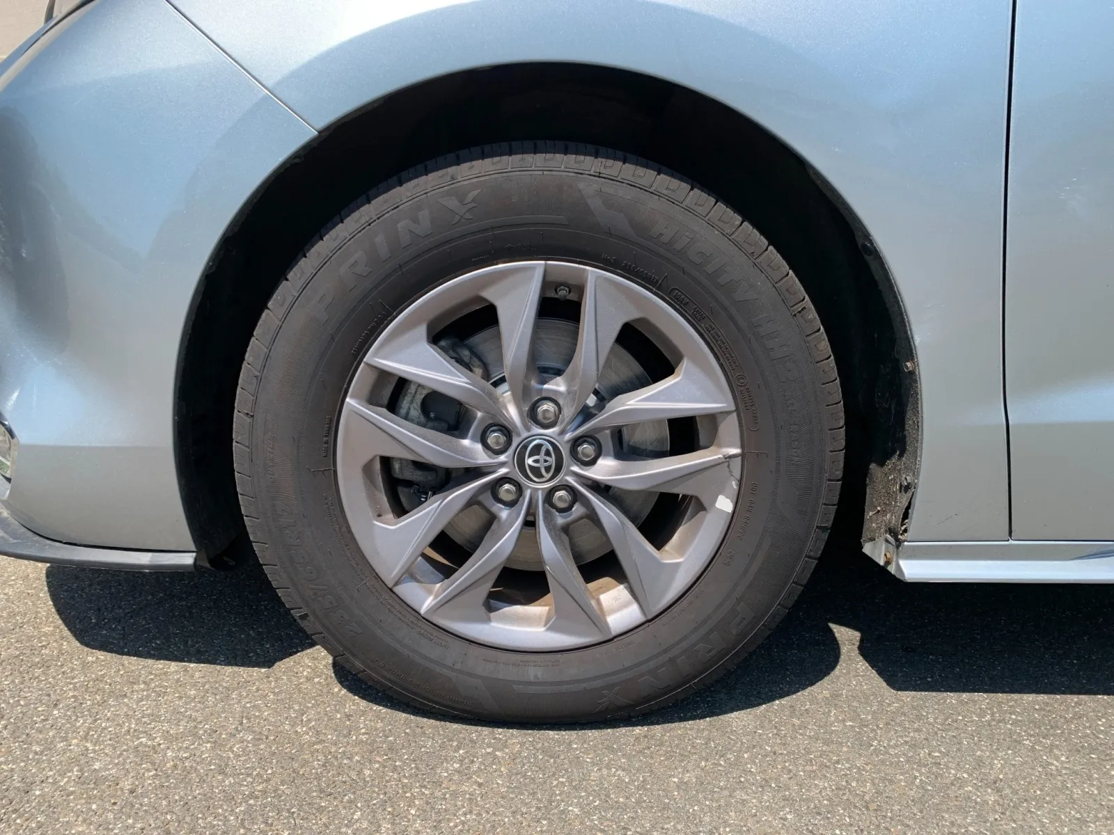 2022 Toyota Sienna XLE - Photo 41
