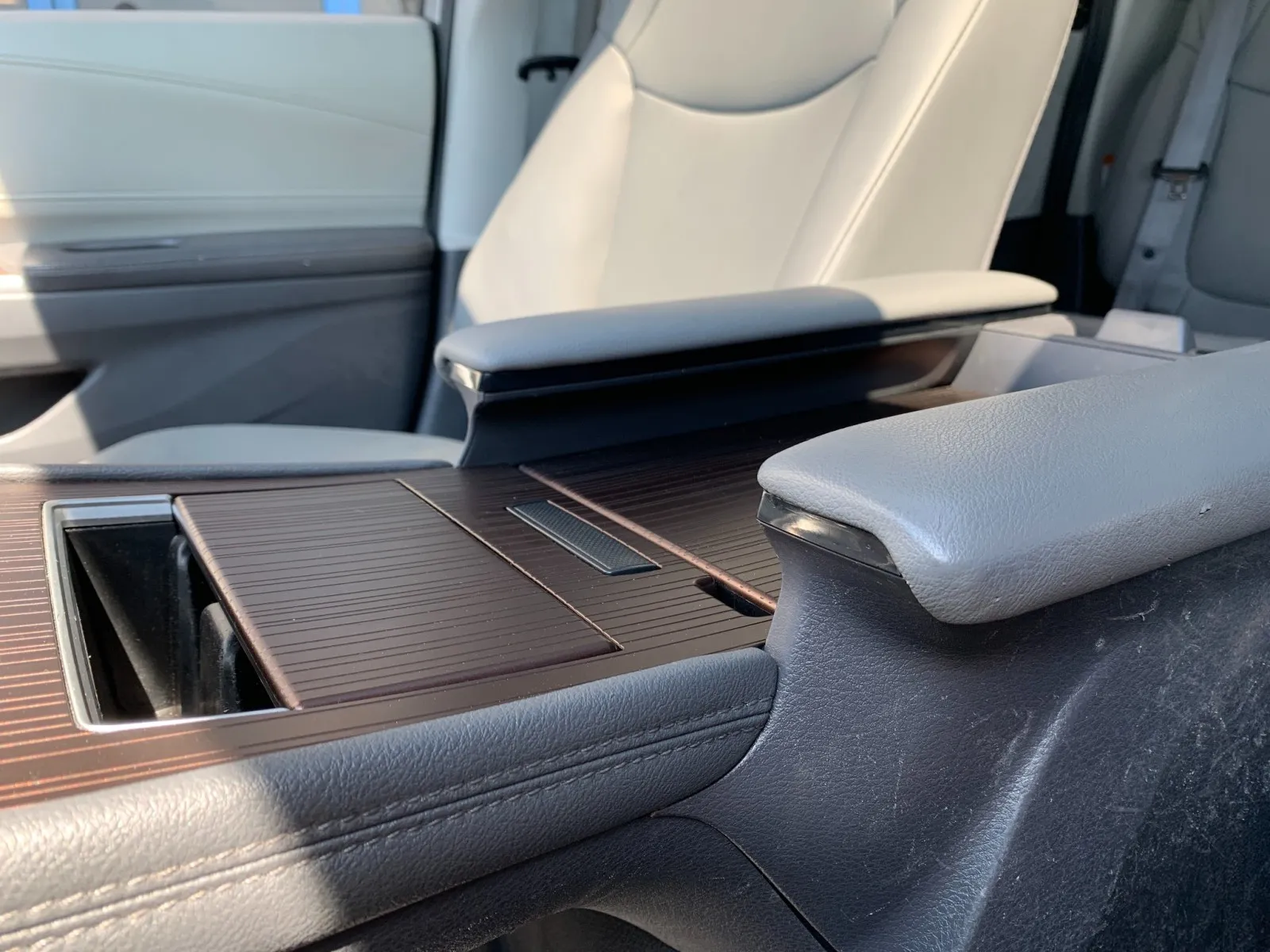 2022 Toyota Sienna XLE - Photo 22