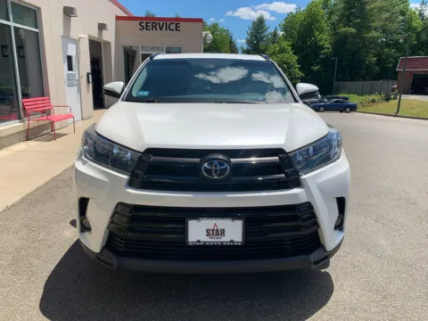 Photos of 2019 Toyota Highlander SE for sale in Meriden, CT at Star Auto Sales