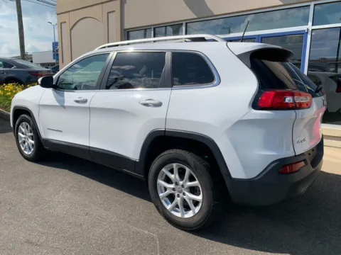 More photos of 2018 Jeep Cherokee Latitude Plus at Star Auto Sales, CT