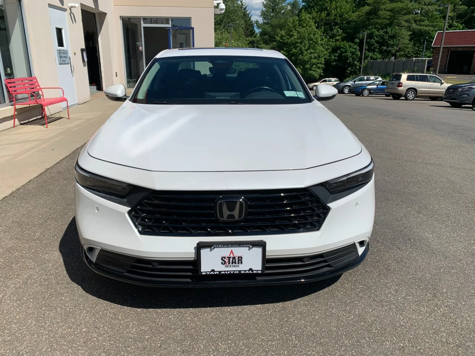 Honda Accord photo 2