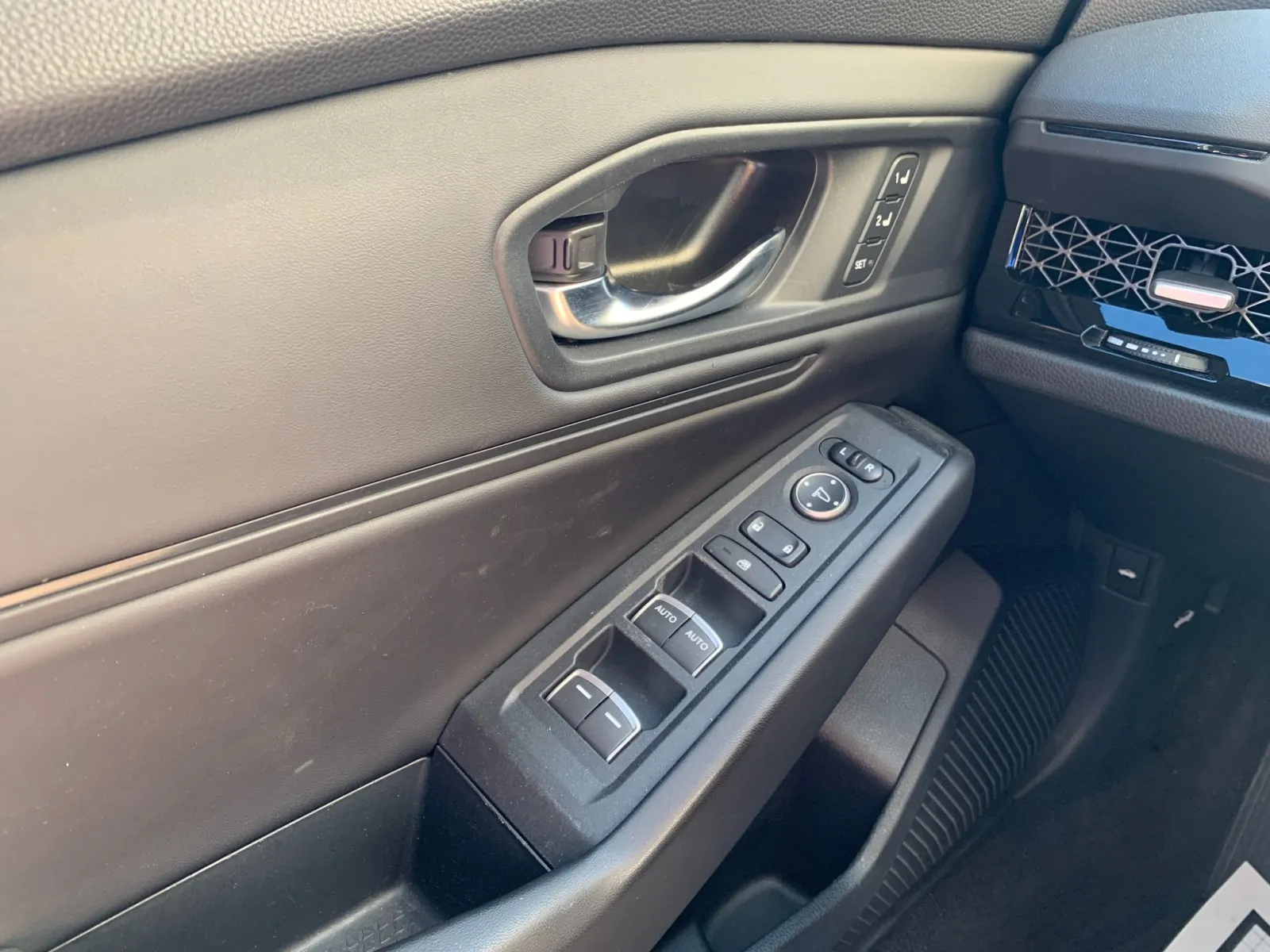 Honda Accord photo 11