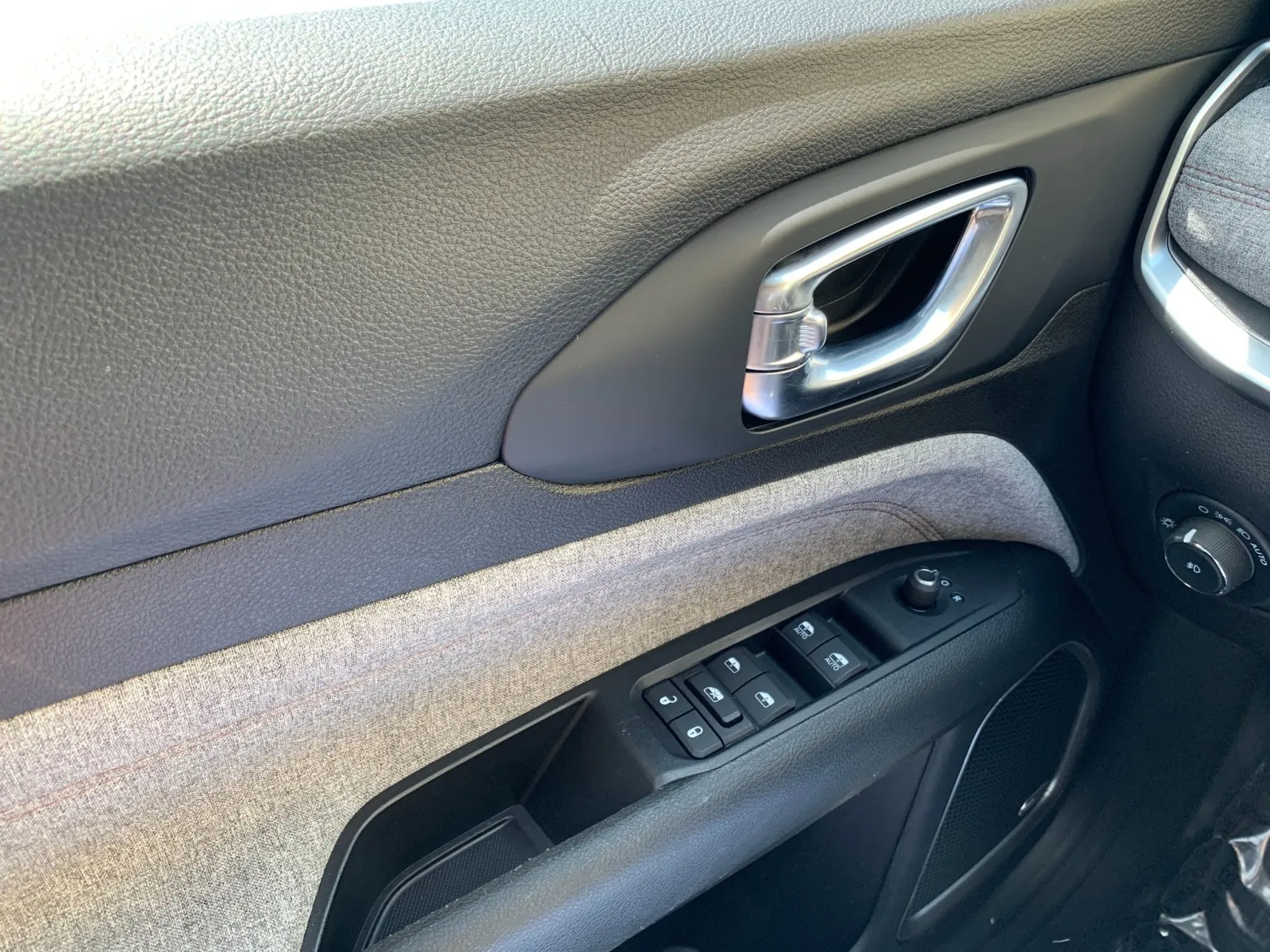 Jeep Compass photo 13
