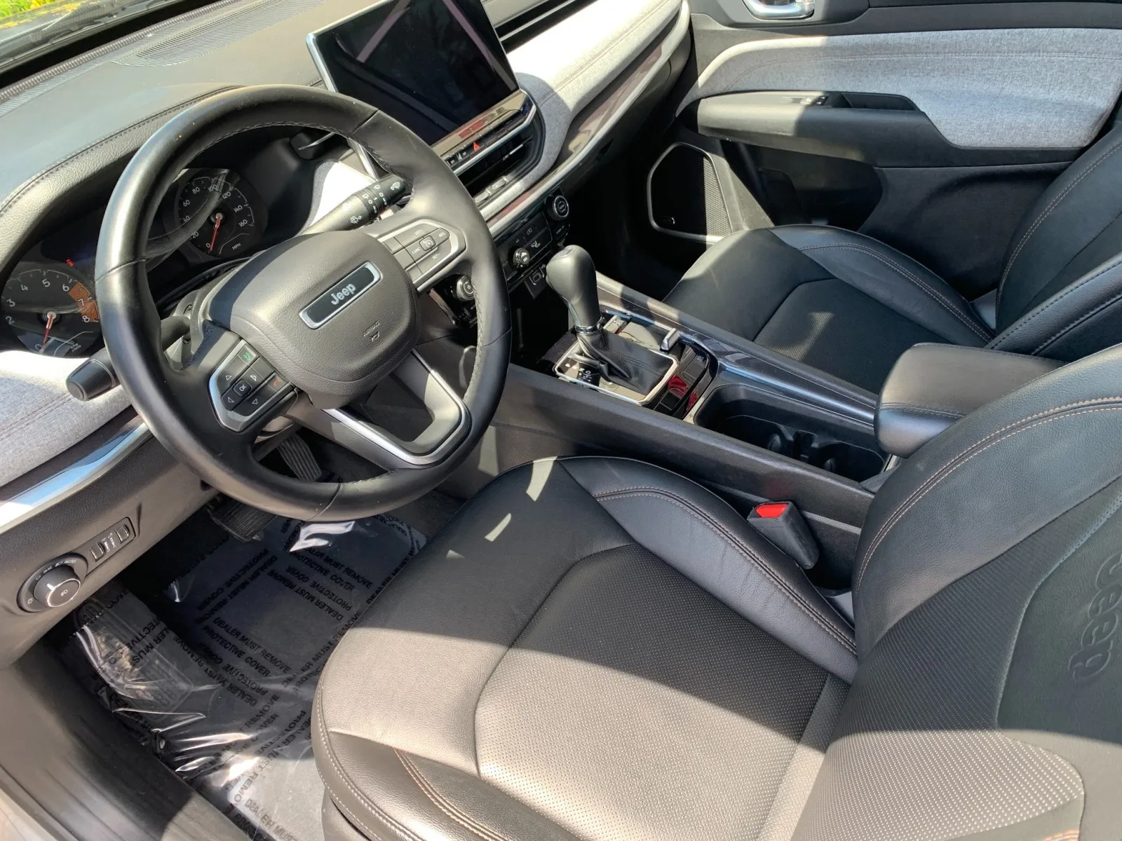Jeep Compass photo 12
