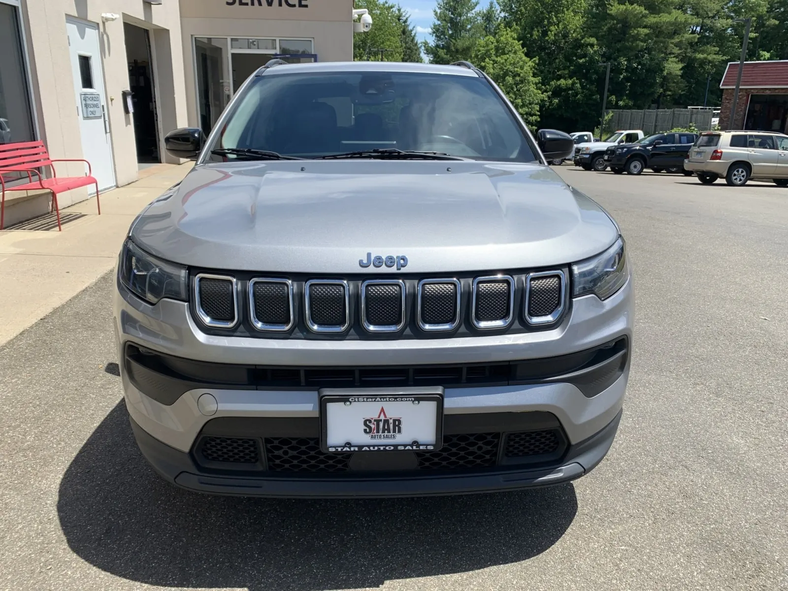 Jeep Compass photo 2