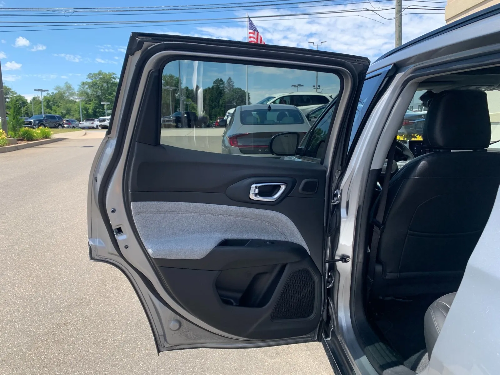 Jeep Compass photo 30
