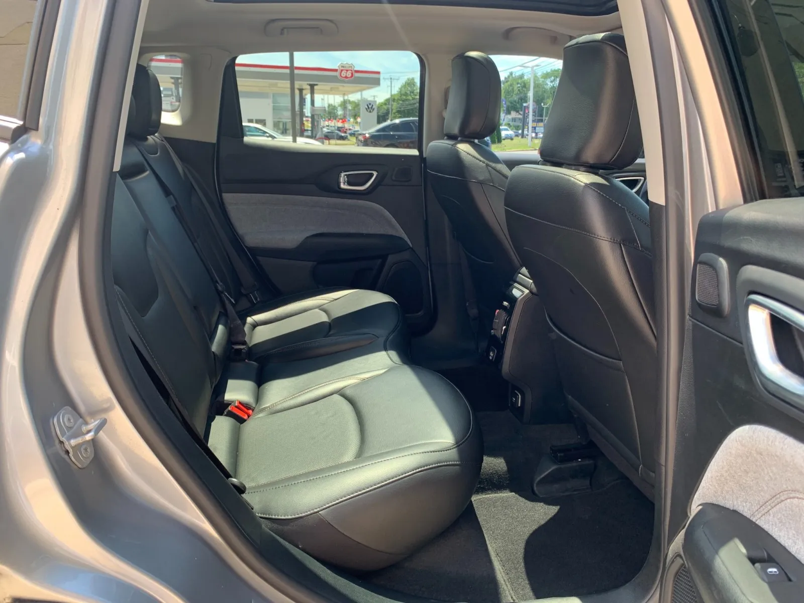 Jeep Compass photo 38