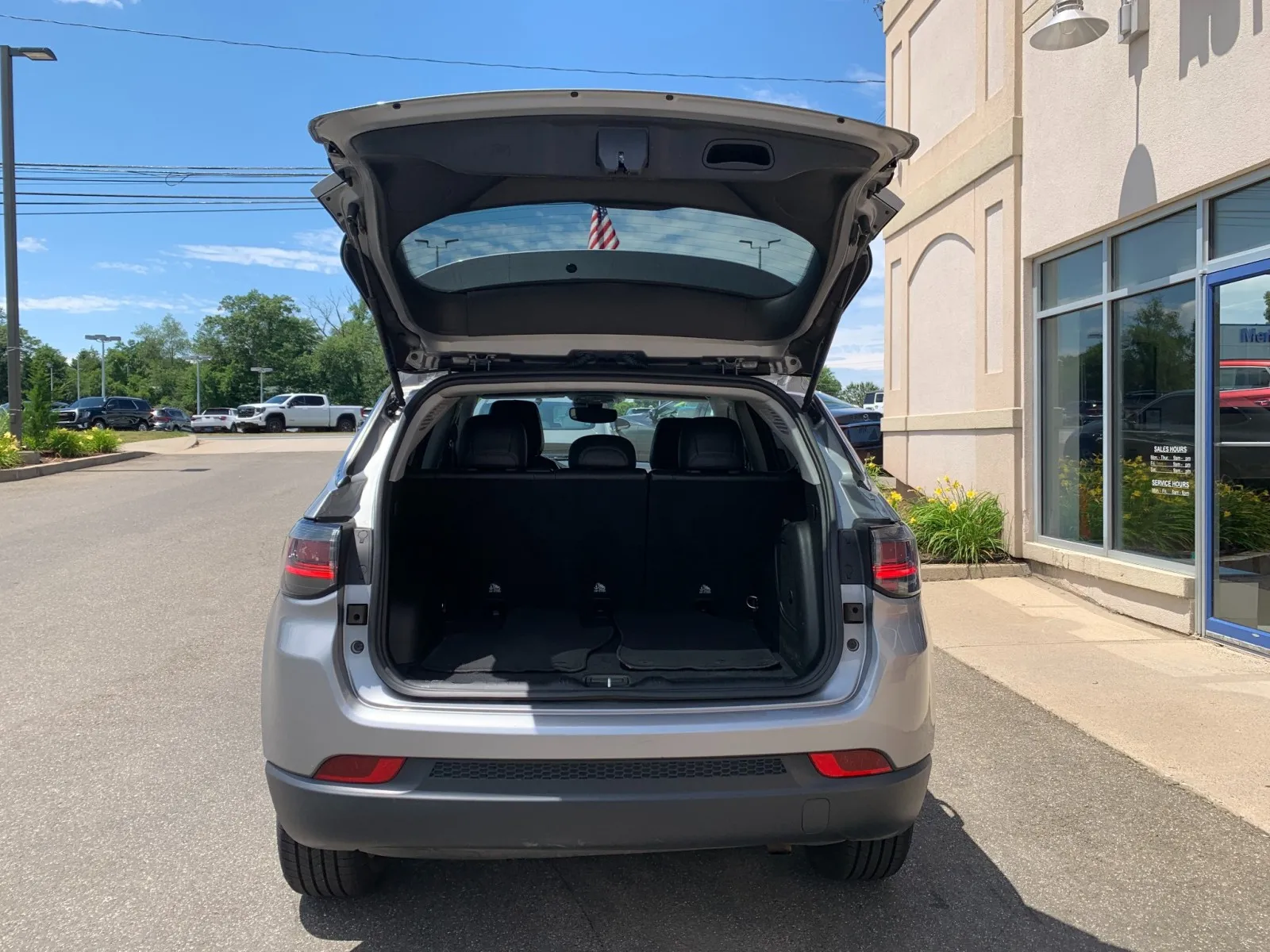 Jeep Compass photo 8