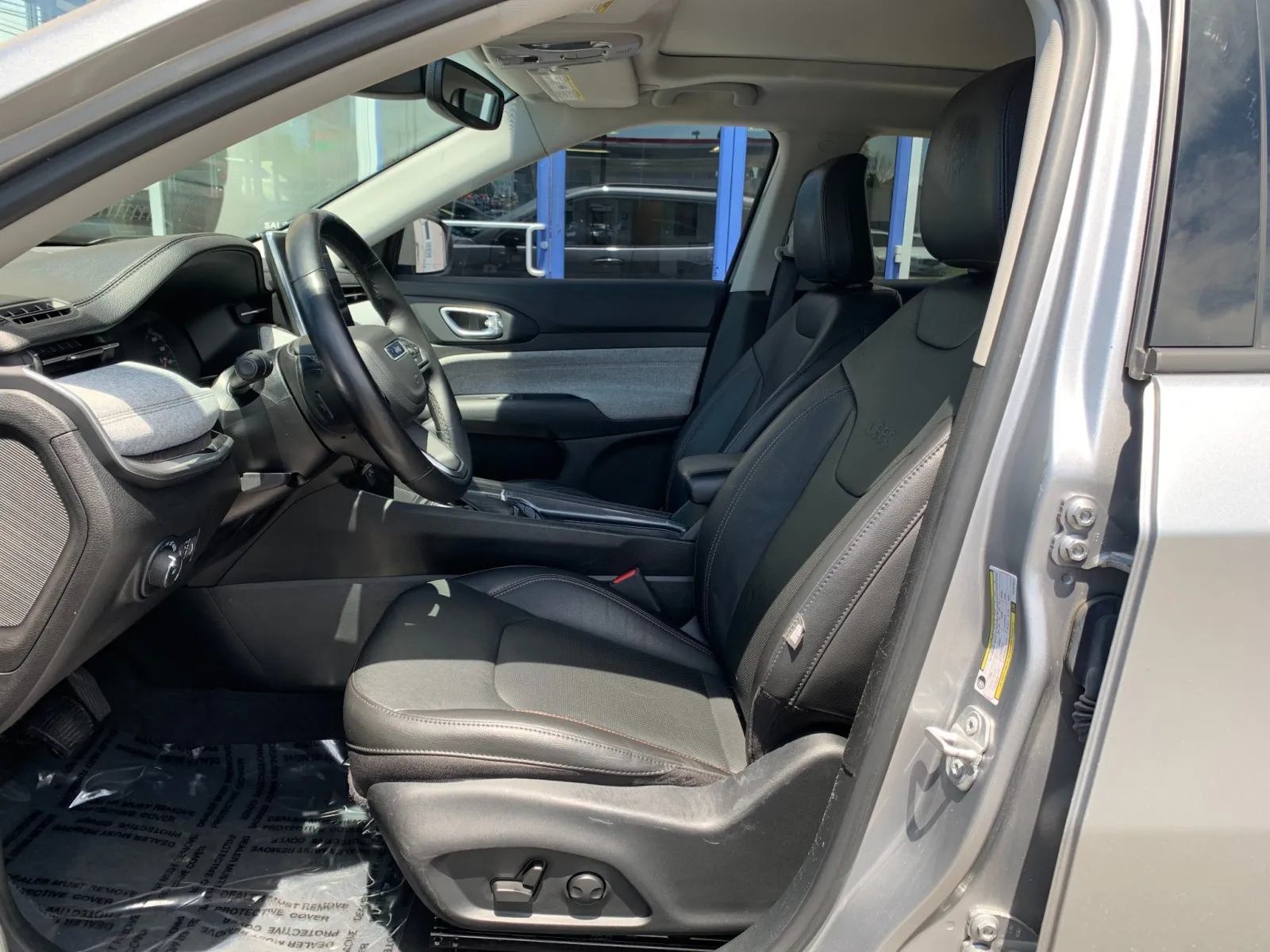 Jeep Compass photo 10