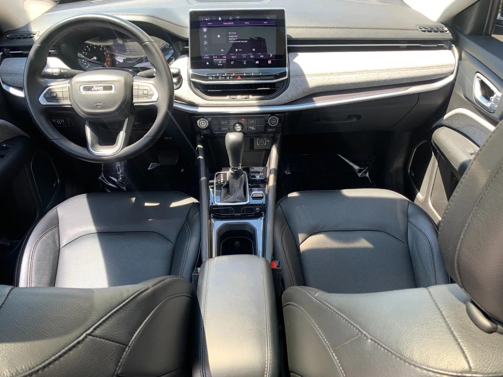 Jeep Compass photo 33