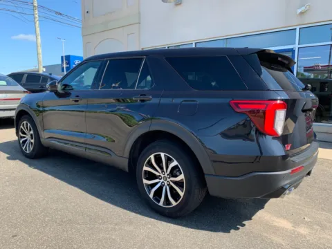 More photos of 2022 Ford Explorer ST at Star Auto Sales, CT