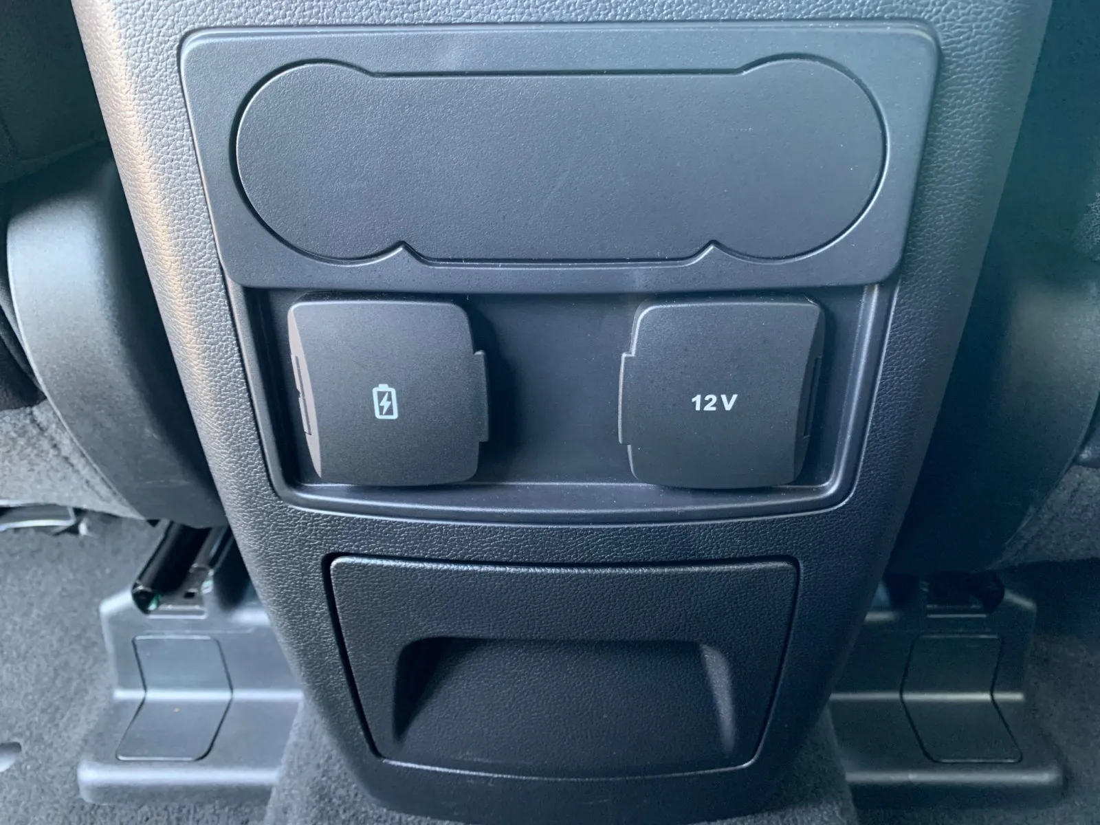 Ford Explorer photo 40