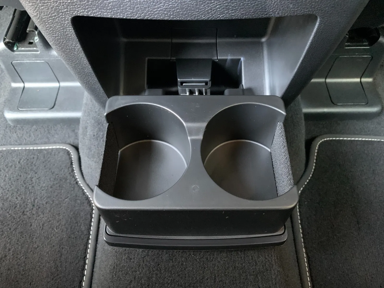 Ford Explorer photo 41